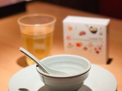 餐具摆设-Lia Cafe Bar Restaurant松山咖啡屋