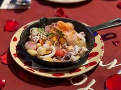 蒜香鱿鱼仔-BROWNSTONE布朗石西班牙餐厅(富城店)