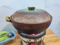 -威邵鸡煲(西华路总店)