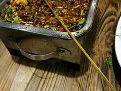 -范二妹独特烧烤夜宵城(宜宾总店)