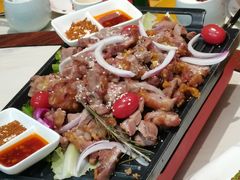 烤羊腿-西域盛宴烧烤新疆菜清真餐厅(古美店)