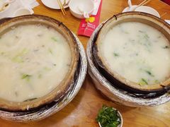 干贝排骨粥-粤仔湾砂锅粥(金太湖店)