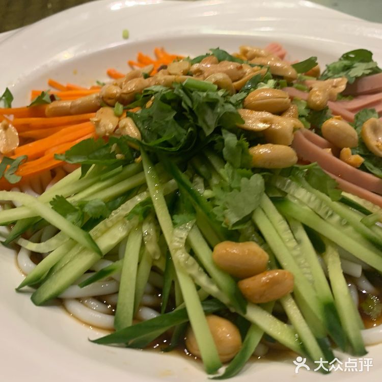 结果大家都赞不绝口带牛油果类的也都很好吃