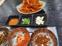 -臻牛烤肉
