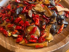 干椒见手青-隔壁老王·家常云南菜(花巷店)