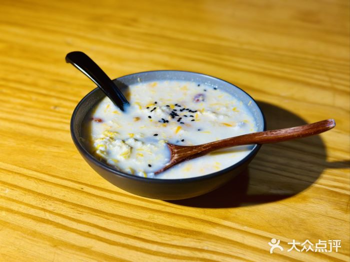 勺子米线·云南传统小吃市集(四方街店)图片
