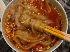 -肖肖酸萝卜鱼火锅(总店)