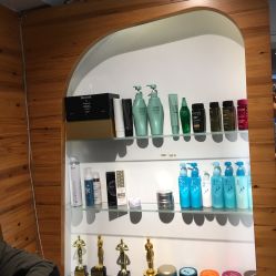 -苏豪路易士·嘉玛发廊