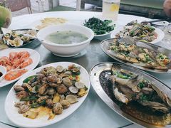 -红月湾海鲜饭店•沙滩海景(双月湾店)