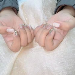 -七彩虹美甲美睫 半永久