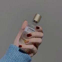 -芮娅时光半永久纹眉·美甲美睫·皮肤管理