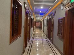 -花湖会所·高端水疗商务泡浴SPA(高新店)