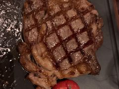 -恰餐厅及酒吧 CHAR Bar & Grill (北京丽都皇冠假日店)