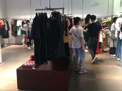 -URBAN REVIVO(深圳华润万象天地店)