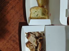 -必胜客(世纪港湾店)
