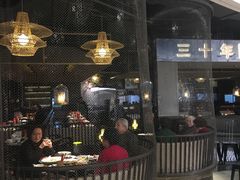 等位区-老头儿油爆虾·知味杭州(爱琴海购物中心)