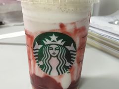 草莓奶香芝士星冰乐-星巴克(北京西大望路温特莱店)