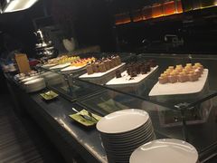 -唐拉雅秀酒店-西锦汇空中BBQ·思创餐厅