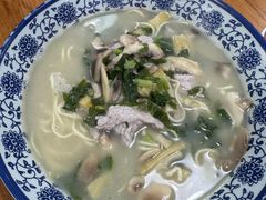 -何太太馄饨面铺(大浒东苑店)