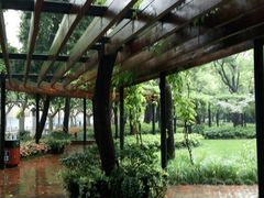 -常熟路(地铁站)