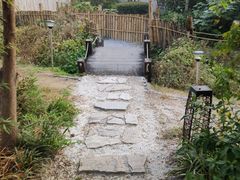 -田园东方蜜桃村的田野营地