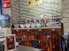 -巴四老城区炭火蛙锅(张江店)