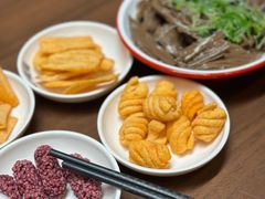 -顺溜·手工刀削面·黑金店(铜锣湾店)