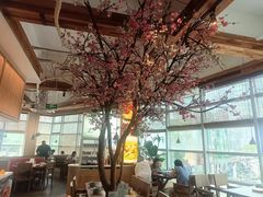 -蜜桃餐厅·伴山(湖滨商业街店)