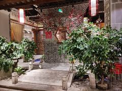 -万重锦·人文川菜馆(骡马市店)