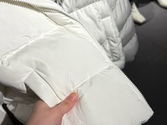 -URBAN REVIVO(七宝领展广场店)