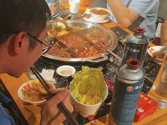 -憨孃孃·重庆老火锅(红山黑金店)
