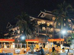 -亚龙湾希尔顿自助餐厅·海鲜·烧烤·沙滩BBQ·现场乐队