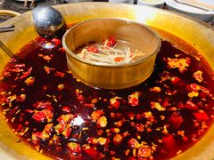 双椒菌菇鸳鸯锅-巴蜀大宅门火锅(川音店)