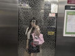 -Longchamp(佛罗伦萨小镇奥特莱斯店)