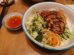 猪颈肉配捞檬粉-越小品·越南餐厅(万科里店)
