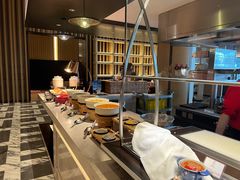自助取餐区-南京长江之舟华邑酒店·鲜艳自助餐厅