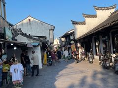 -新场古镇-停车场