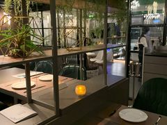 -Oasis Bar & Grill