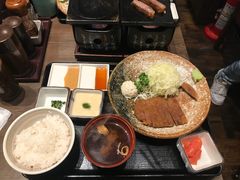 -牛かつもと村(原宿店)