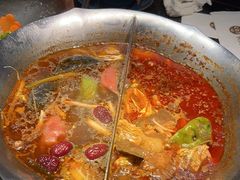 -湊湊火锅·茶憩(打浦桥日月光店)