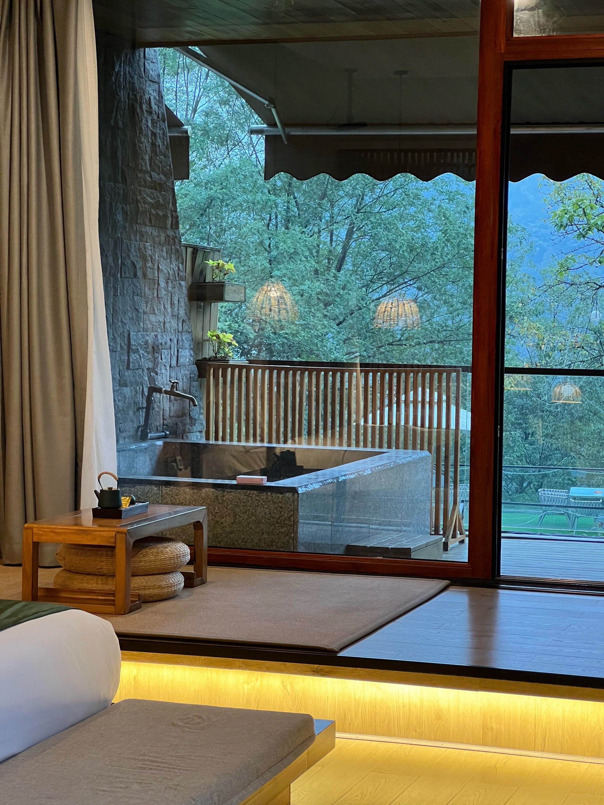ins小清新🌿恒温泳池🏊‍♂️观景露台💕