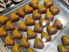 -Laderach 莱德拉(上海环贸iapm店)