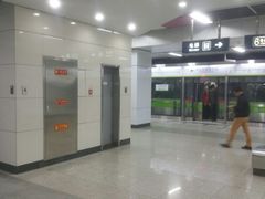 -白石桥南(地铁站)