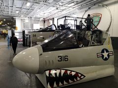 -中途岛号航空母舰博物馆