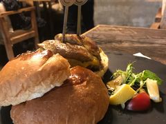 -HIGH FIVE哈福手工汉堡(桂林路店)