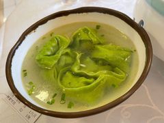 刀鱼馄饨-新镇江酒家(南京西路店)