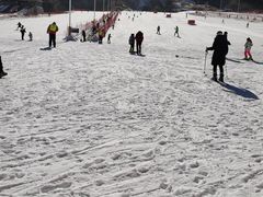 -荣盛康旅野三坡滑雪场