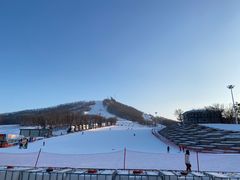 -庙香山滑雪场