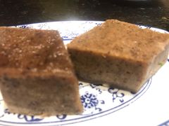 松子拉糕-老苏州芳和园茶酒楼  传统苏帮菜(观前店)