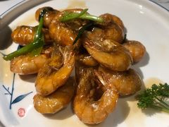 本帮油爆虾-江南苑精菜坊